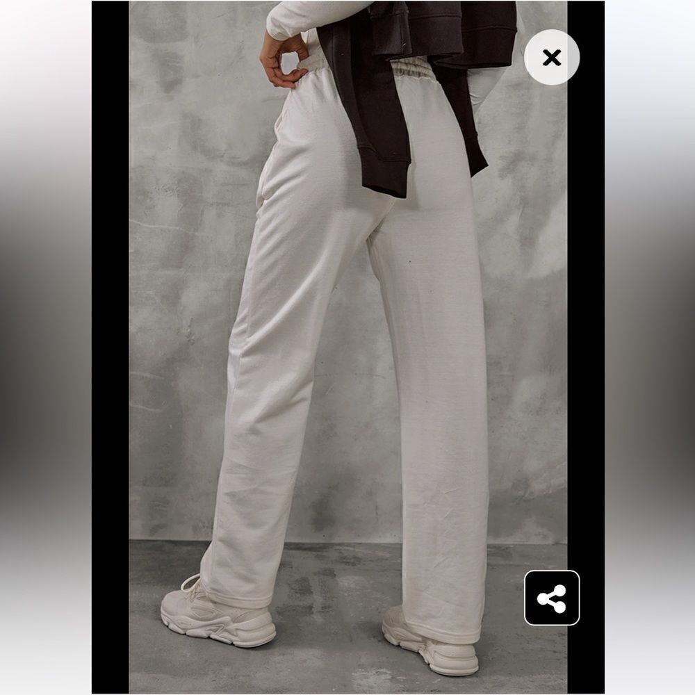 PRETTYLITTLETHING Beige Logo Straight Leg Sweatpants XS NWT View 4
